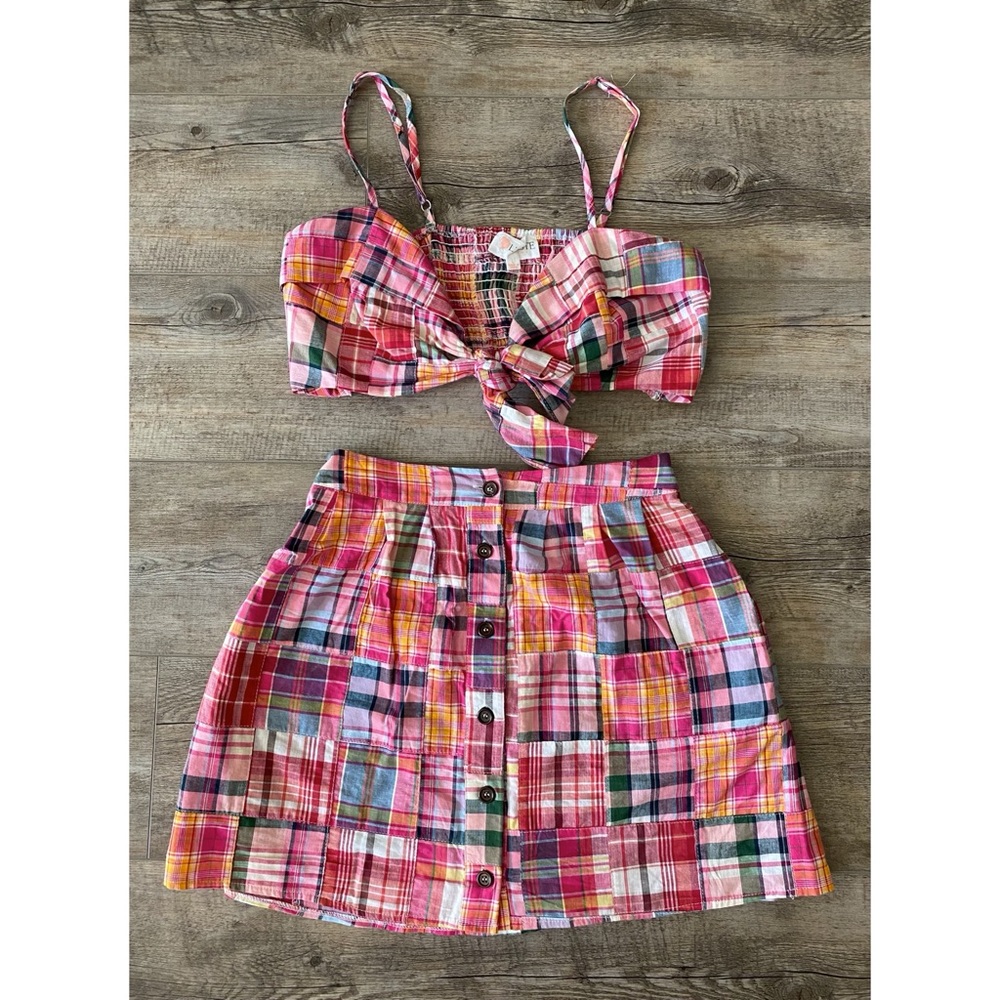 Set crop top and skirt. Multicolor.